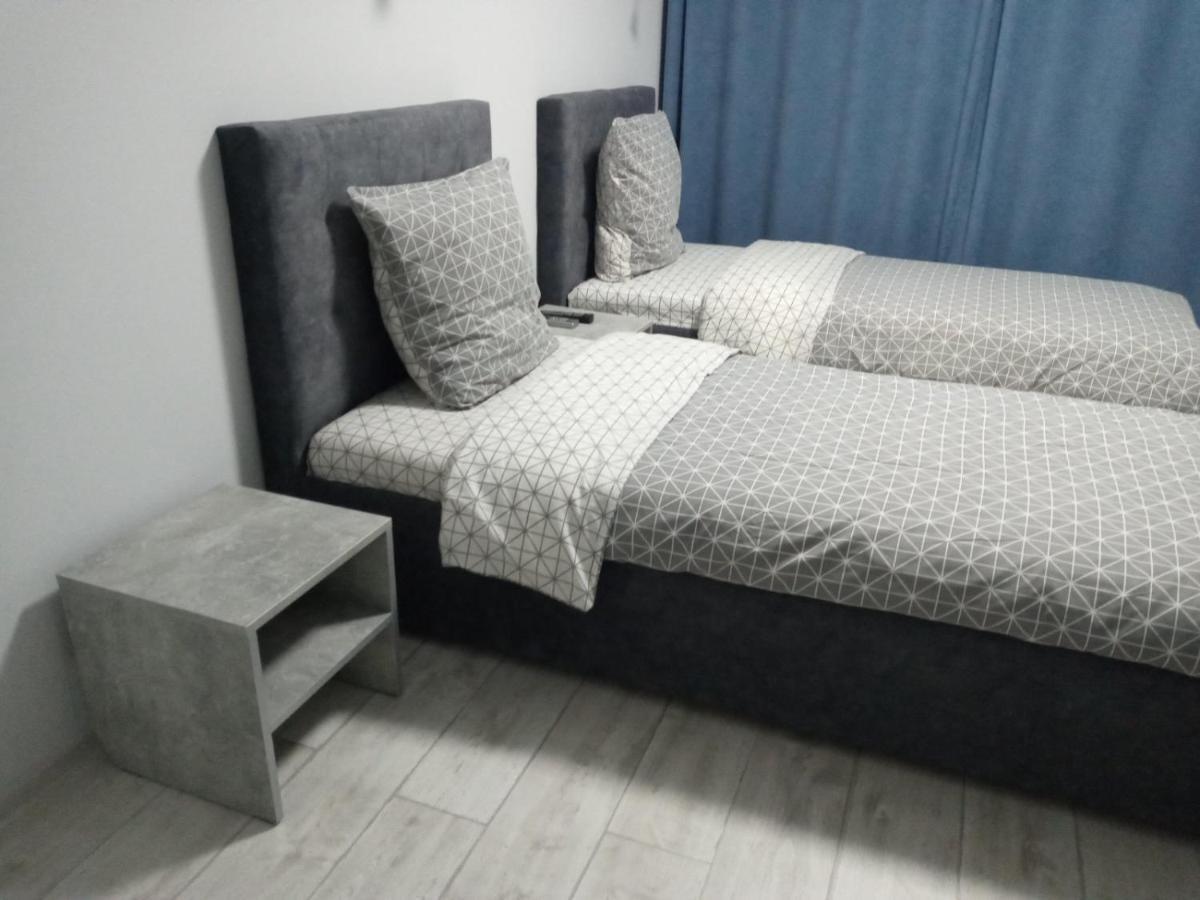 Посуточно Отличная Квартира В Центре Apartment Uzhhorod Luaran gambar